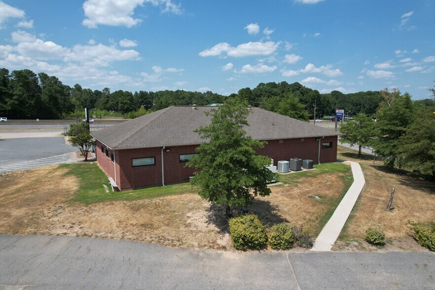 More Photos Of 11001 I 30, Little Rock Office For Sale