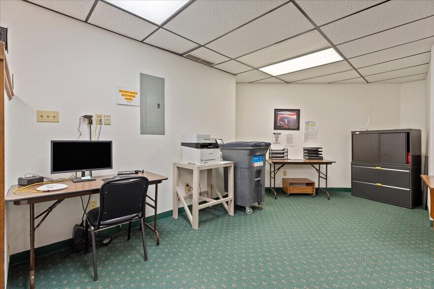 More Photos Of 1780 Westland Rd, Cheyenne Office For Sale