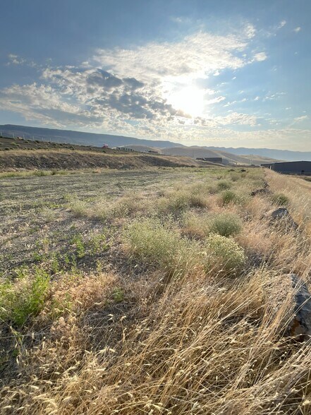 More Photos Of 501 Urban Industrial Way, East Wenatchee Land For Sale