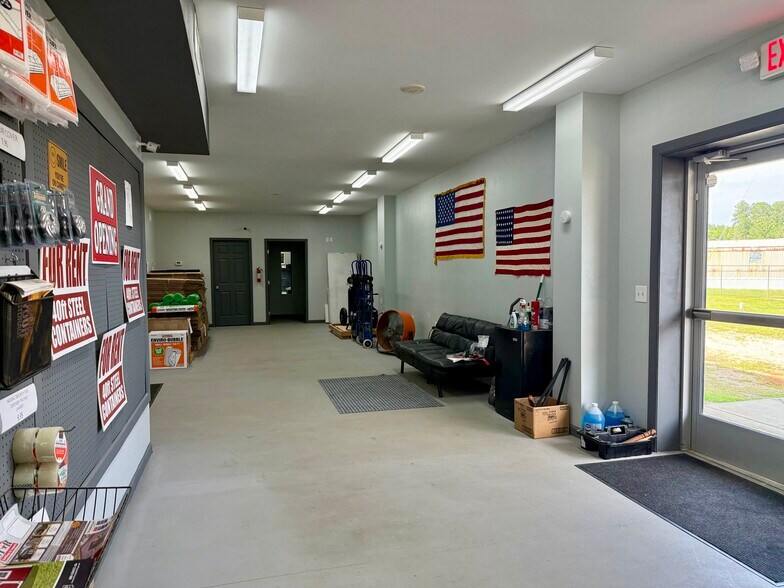 More Photos Of 30333 Highway 31, Brewton Self Storage For Sale