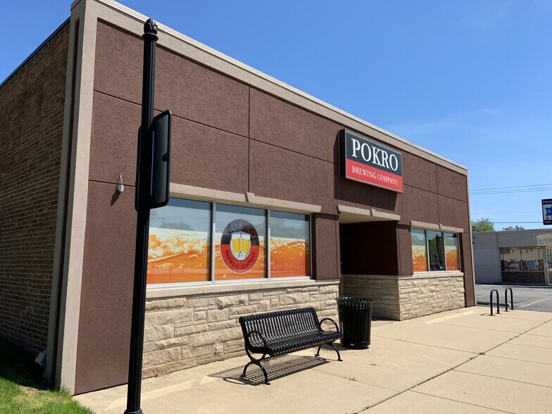 More Photos Of 311 N Broad St, Griffith Restaurant For Sale
