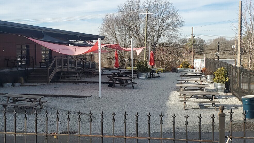 More Photos Of 394 N Clayton St, Lawrenceville Light Manufacturing For Sale