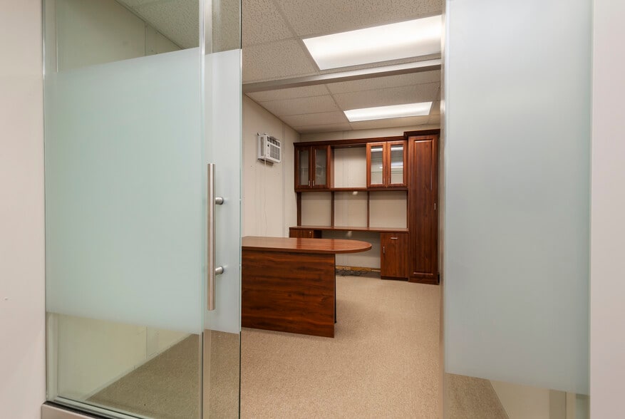 More Photos Of 13214 4th Ave W, Everett Manufacturing For Lease