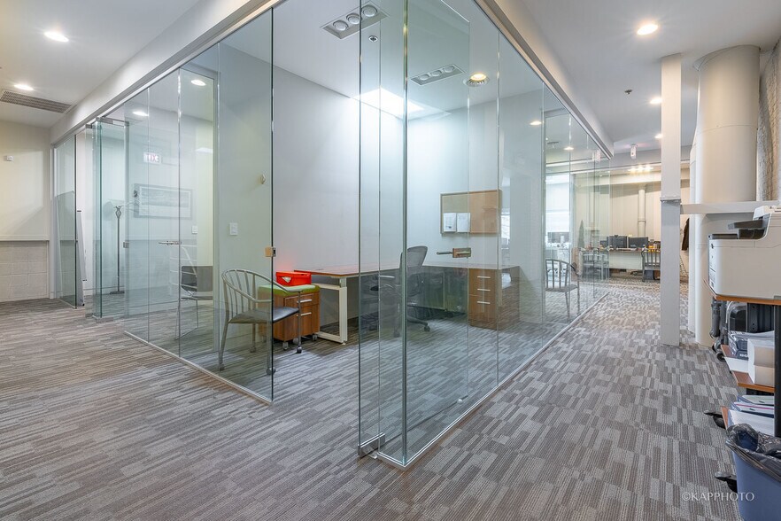 More Photos Of 1133 W Van Buren St, Chicago Medical For Lease