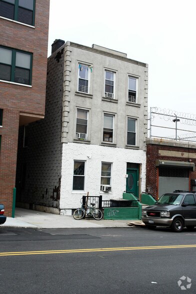 More Photos Of 160 20th St, Brooklyn Apartments For Lease