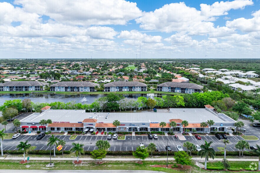 More Photos Of 28811 S Tamiami Trl, Bonita Springs General Retail For Lease