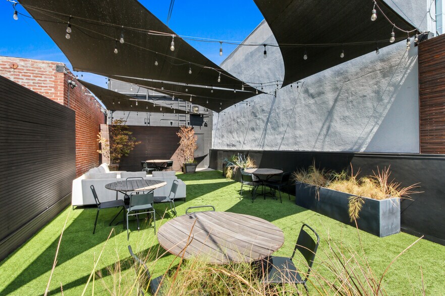 More Photos Of 1638 Colorado Blvd, Los Angeles Loft Creative Space For Sale