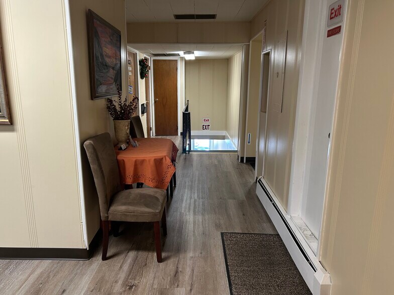 More Photos Of 64 Gleneida Ave, Carmel Storefront Retail Office For Lease
