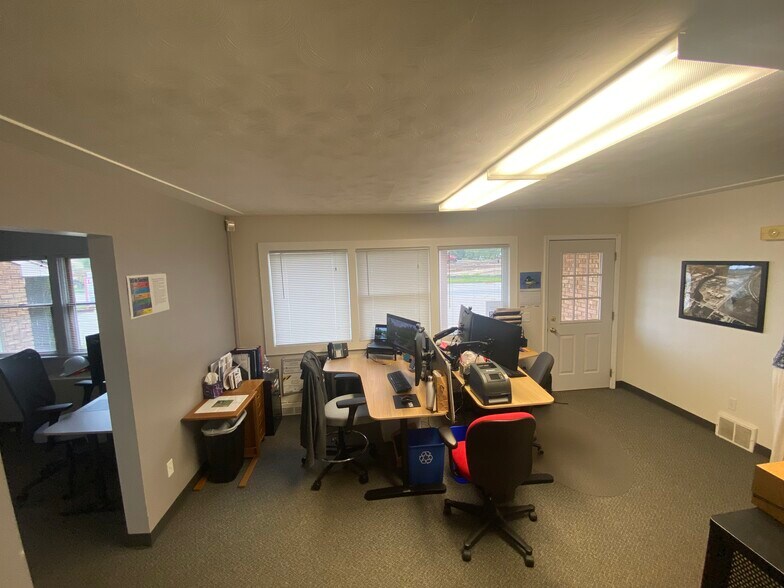 More Photos Of 6133 Aurelius Rd, Lansing Industrial For Sale