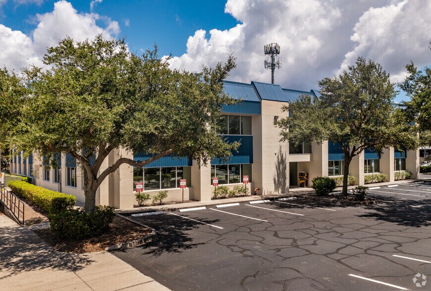 More Photos Of 6015 31st St E, Bradenton Office For Sale