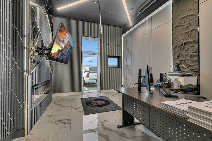 More Photos Of 585 1st St SE, Saint Cloud Warehouse For Sale