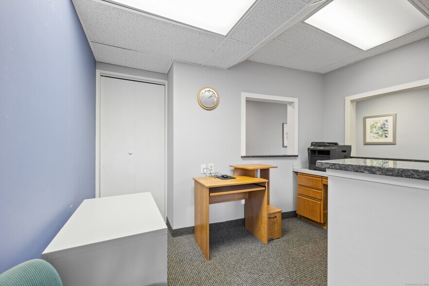 More Photos Of 350 S Main St, Cheshire Medical For Sale