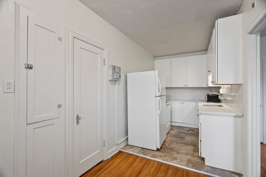 More Photos Of 141 E 1st Ave, Salt Lake City Apartments For Sale
