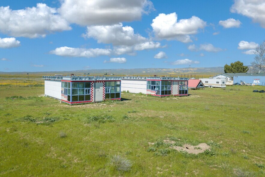 More Photos Of 12900 Soda Lake Rd, Santa Margarita Hotel For Sale