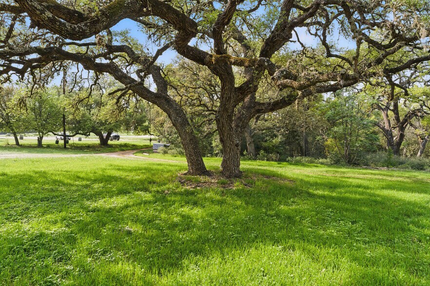 More Photos Of 7250 Fm 306, New Braunfels Freestanding For Sale