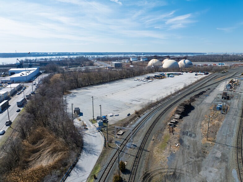 More Photos Of 3400 S Christopher Columbus blvd, Philadelphia Land For Lease