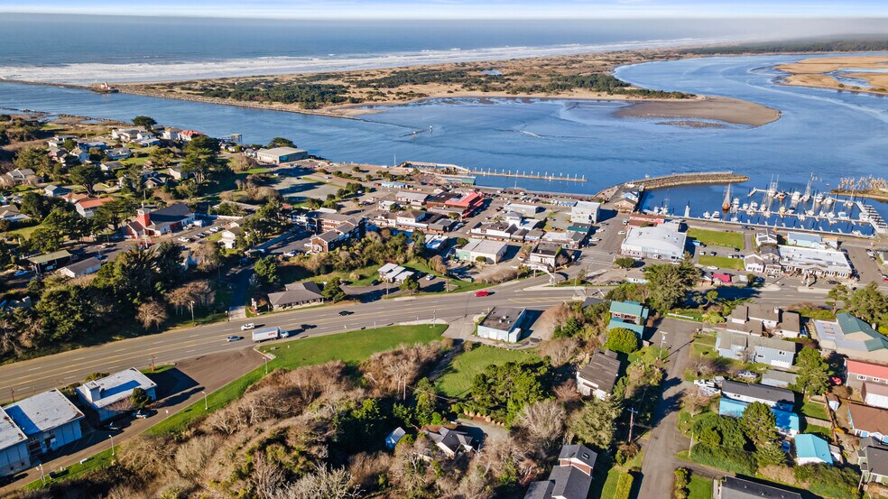 More Photos Of 240 Hwy 101, Bandon Freestanding For Sale