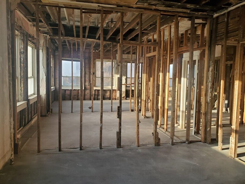 More Photos Of 3608 Euclid Ave, Cleveland Office Residential For Sale