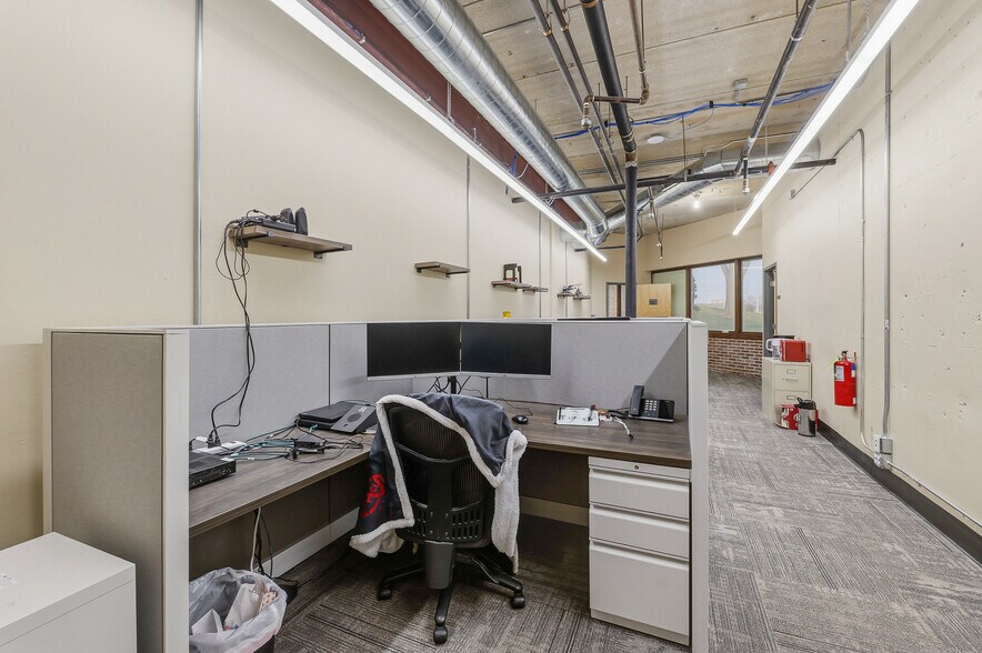 More Photos Of 424 E Oshkosh St, Ripon Manufacturing For Sale