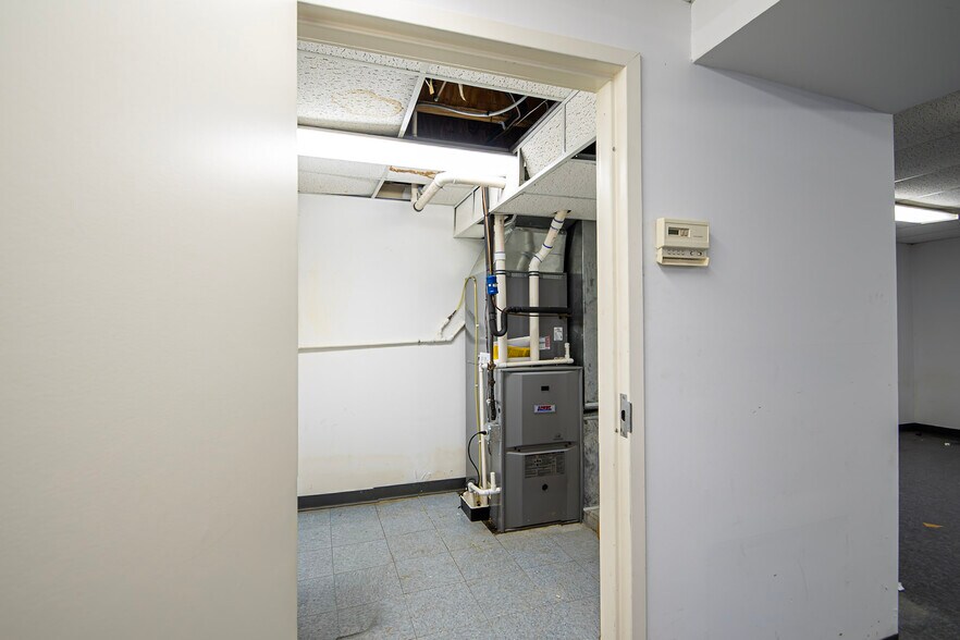 More Photos Of 213 Chestnut St, Nutley Office For Sale