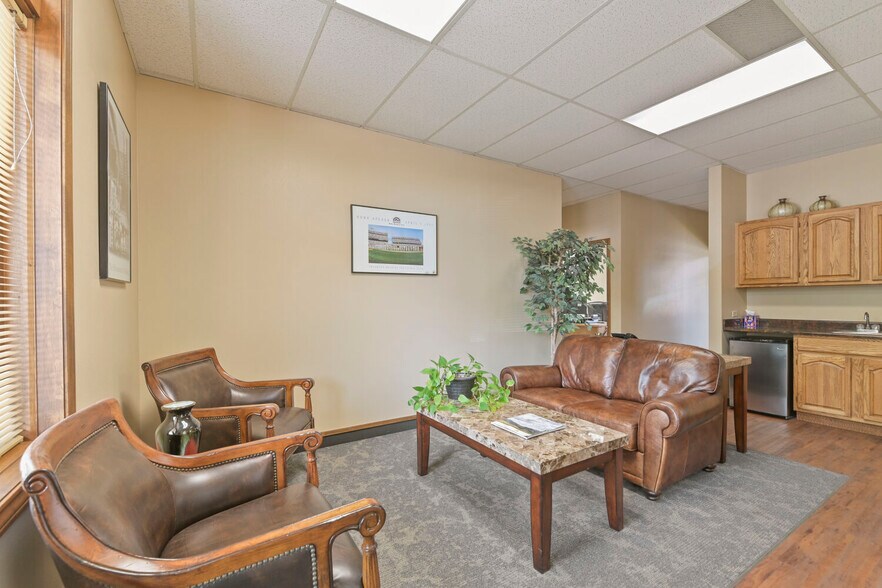 More Photos Of 3669 S Huron St, Englewood Office For Sale