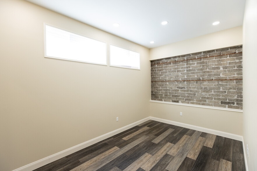 More Photos Of 412 Washington St, The Dalles Freestanding For Sale