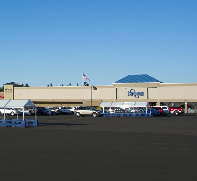 More Photos Of 41701-41941 Garfield Rd, Clinton Township Unknown For Lease