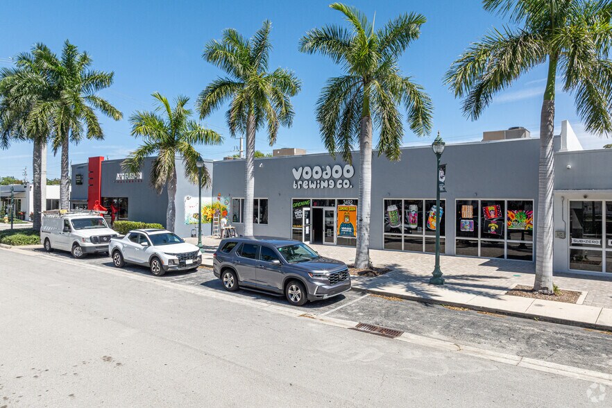 More Photos Of 3492 NE 12th Ave, Oakland Park Restaurant For Sale