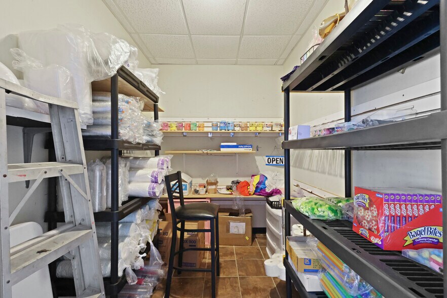 More Photos Of 298 W Orange St, Jesup Restaurant For Sale