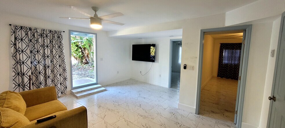 More Photos Of , Fort Lauderdale Unknown For Sale