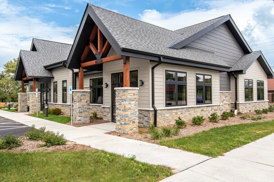 Primary Photo Of 6810 W Layton Ave, Greenfield Medical For Lease