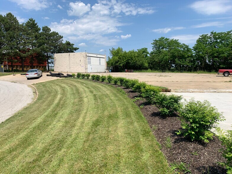 More Photos Of 1489 Kelly Ave, Akron Manufacturing For Lease