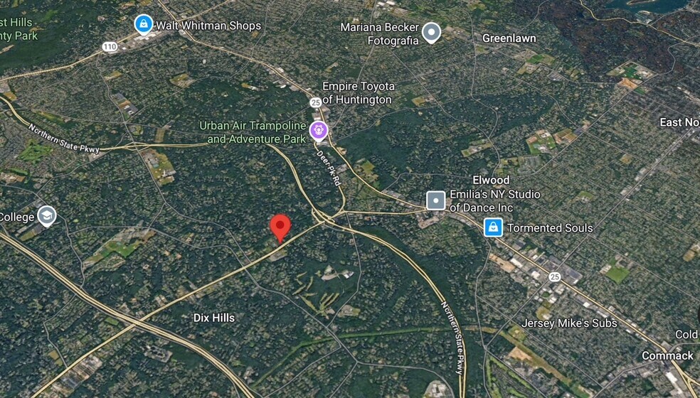 More Photos Of 329 Deer Park Rd, Dix Hills General Retail For Sale