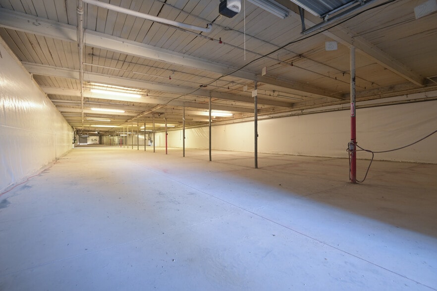 More Photos Of 101 N Yates St, Gastonia Warehouse For Lease