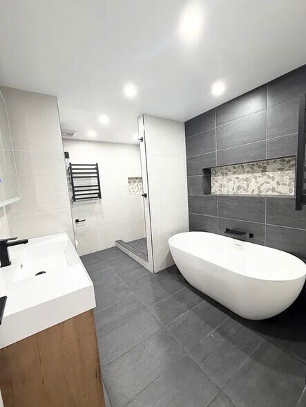 More Photos Of 183 Green St, Brooklyn Apartments For Sale
