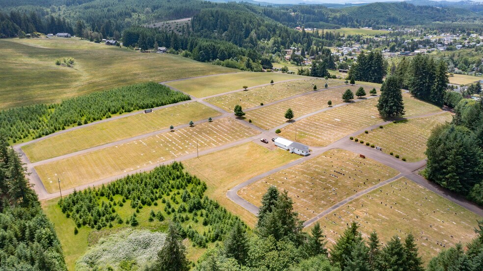 More Photos Of 4901 US-20, Sweet Home Land For Sale