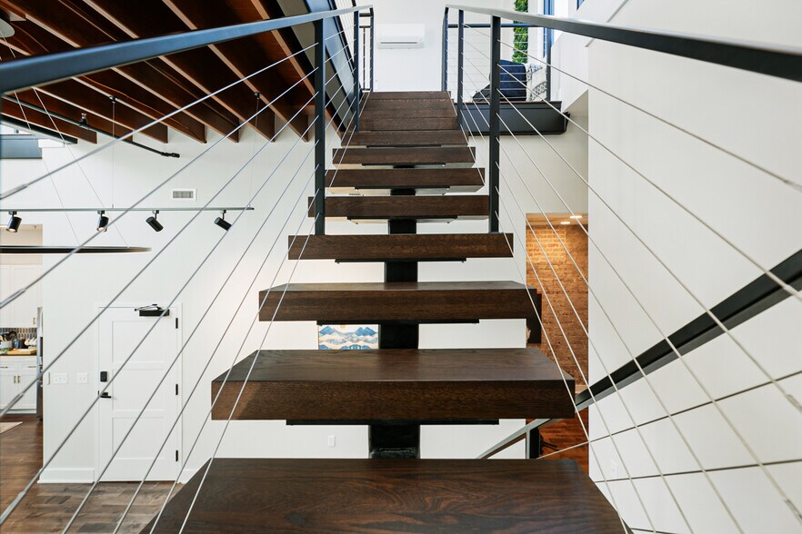 More Photos Of 122 College St, Asheville Storefront Retail Residential For Sale