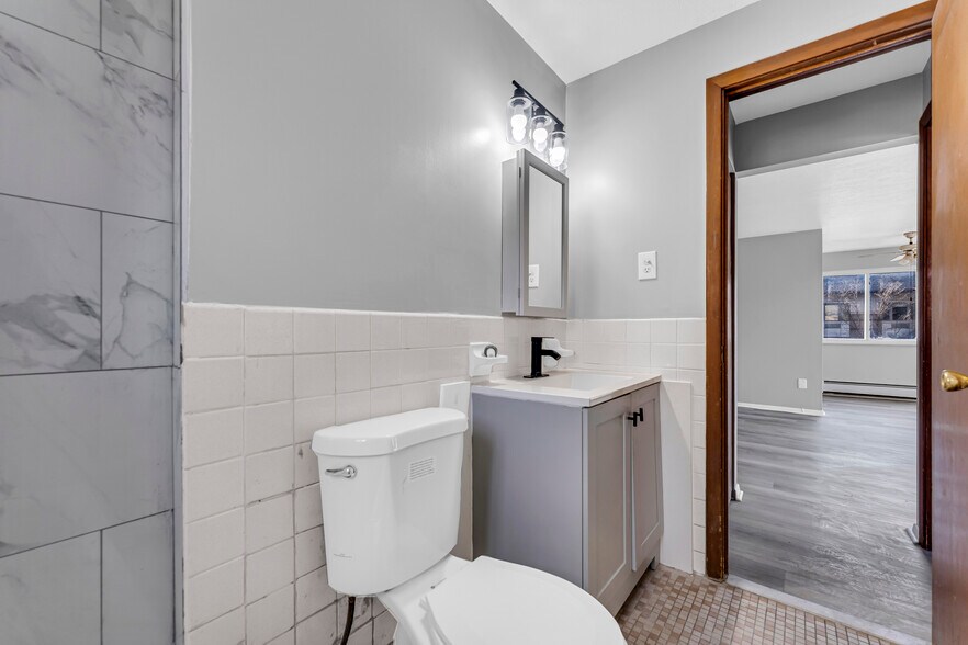 More Photos Of 18809 Bella Dr, Cleveland Apartments For Sale