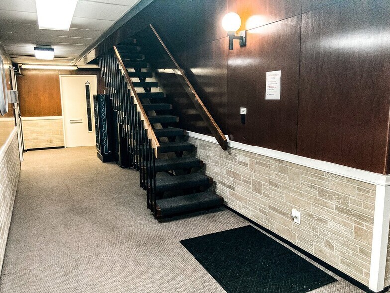 More Photos Of 1173 N Ballenger Hwy, Flint Office For Sale