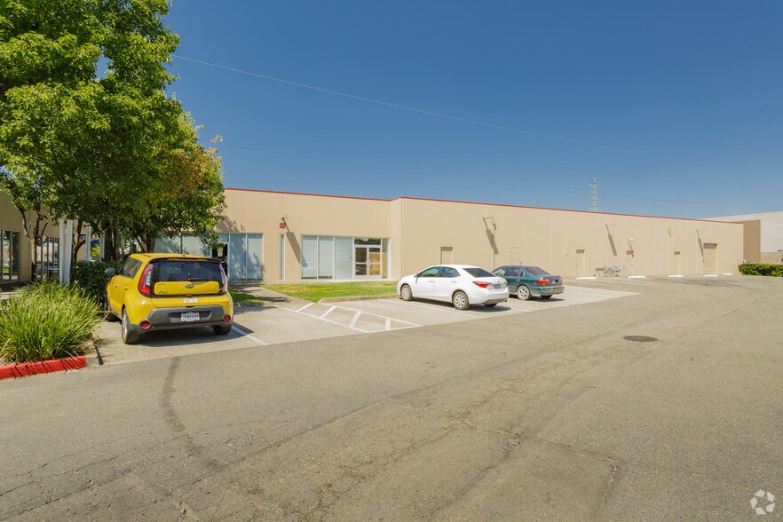 More Photos Of 5501 Power Inn Rd, Sacramento Storefront Retail Office For Sale