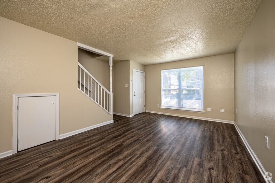 More Photos Of 10530 Florida Blvd, Baton Rouge Apartments For Sale