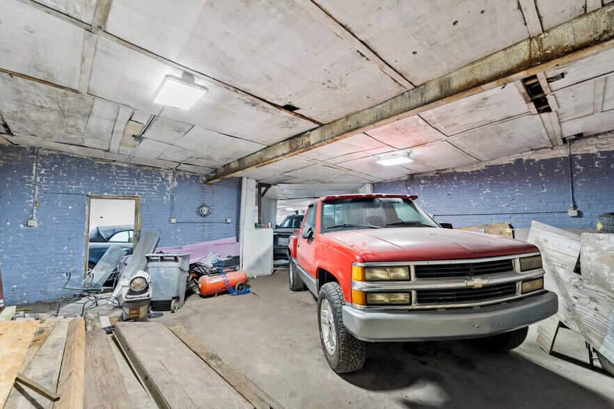 More Photos Of 210 Washington St, Boston Auto Repair For Sale