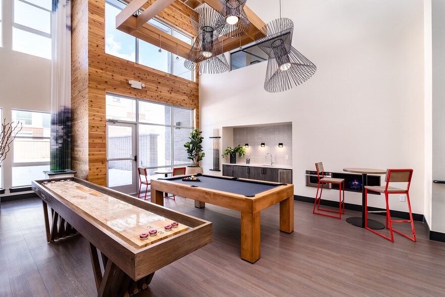 More Photos Of 399 E Dry Creek Rd, Littleton Multifamily For Sale