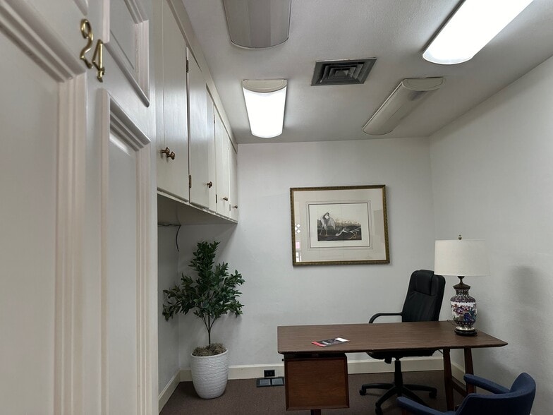 More Photos Of 1408 Russell St, Orangeburg Medical For Sale