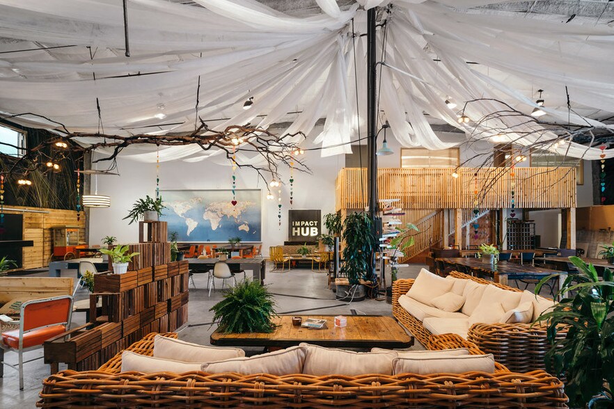 More Photos Of 409-411 Monroe W, Austin Office For Lease