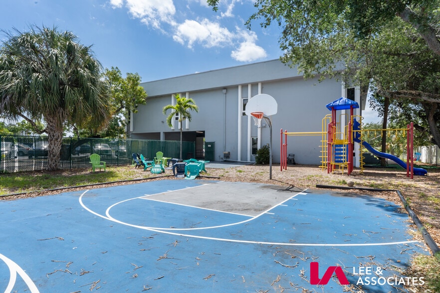 More Photos Of 2751 Van Buren St, Hollywood Schools For Sale