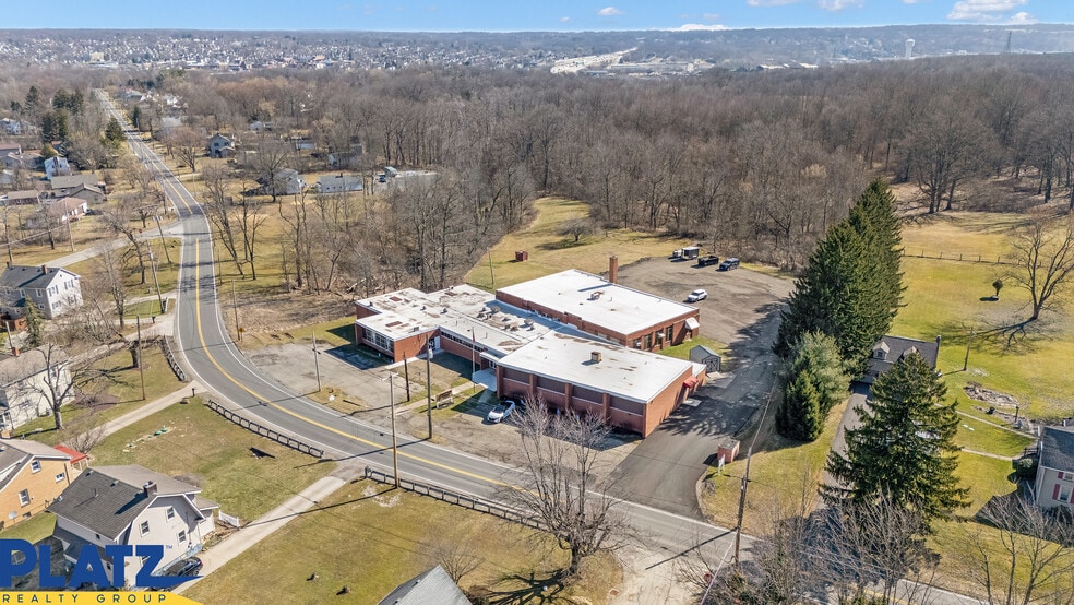 More Photos Of 2722 W Liberty St, Girard Specialty For Sale