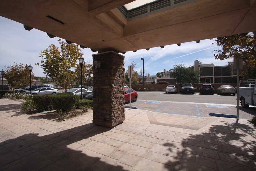 More Photos Of 19034-19042 Soledad Canyon Rd, Santa Clarita Medical For Lease