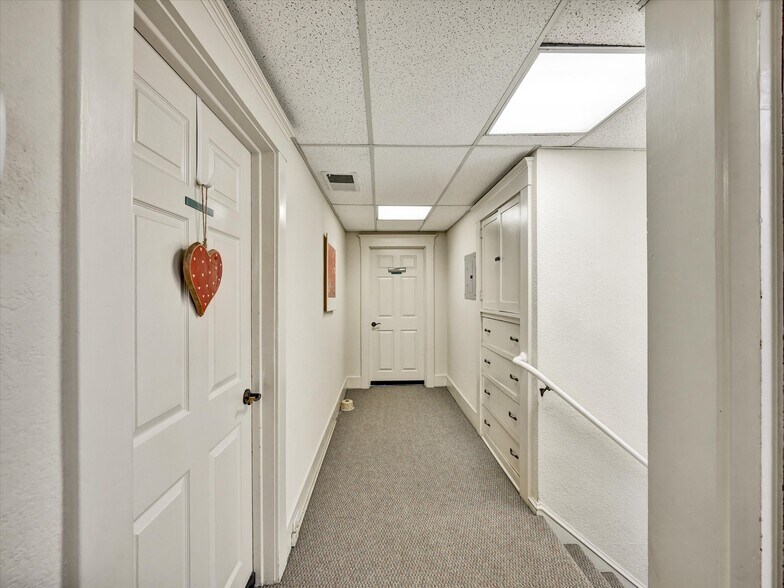 More Photos Of 825 College Ave, Santa Rosa Medical For Sale