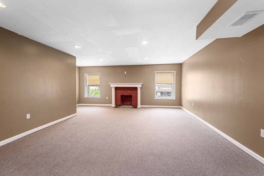More Photos Of 1809 Minnesota Ave, Kansas City Storefront Retail Residential For Sale
